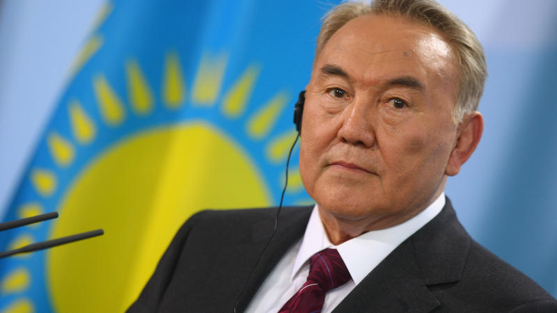 Nazarbayev Şəhidlər xiyabanını ziyarət etdi