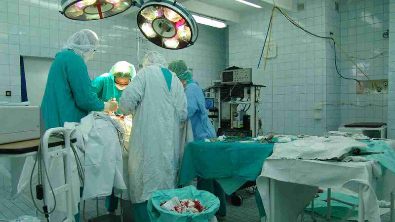 Məşhur aparıcının anasını öldürdülər: "Əməliyyatdan çıxan kimi dili qatlandı"