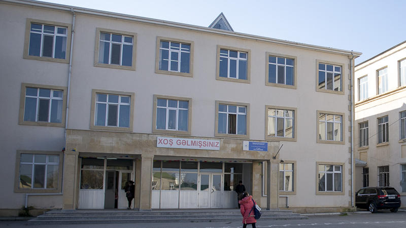 Paytaxtda yeni məktəb binaları tikilir