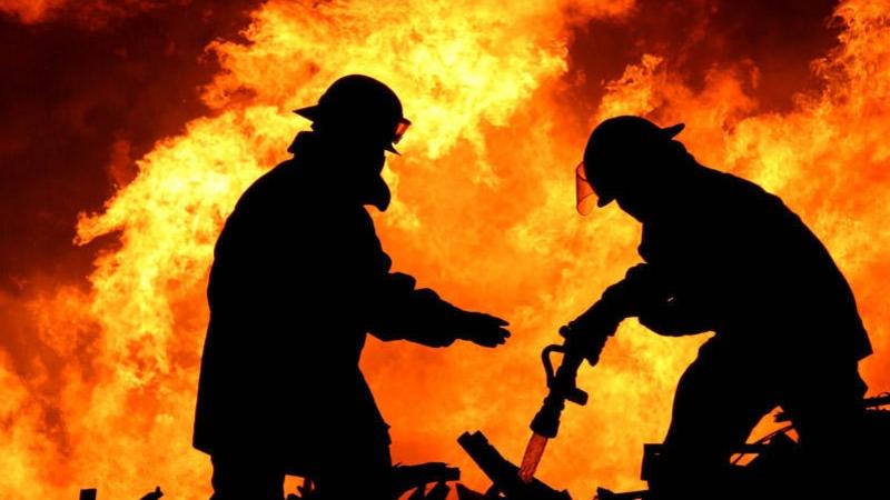 Bakıda 3 otaqlı ev yandı