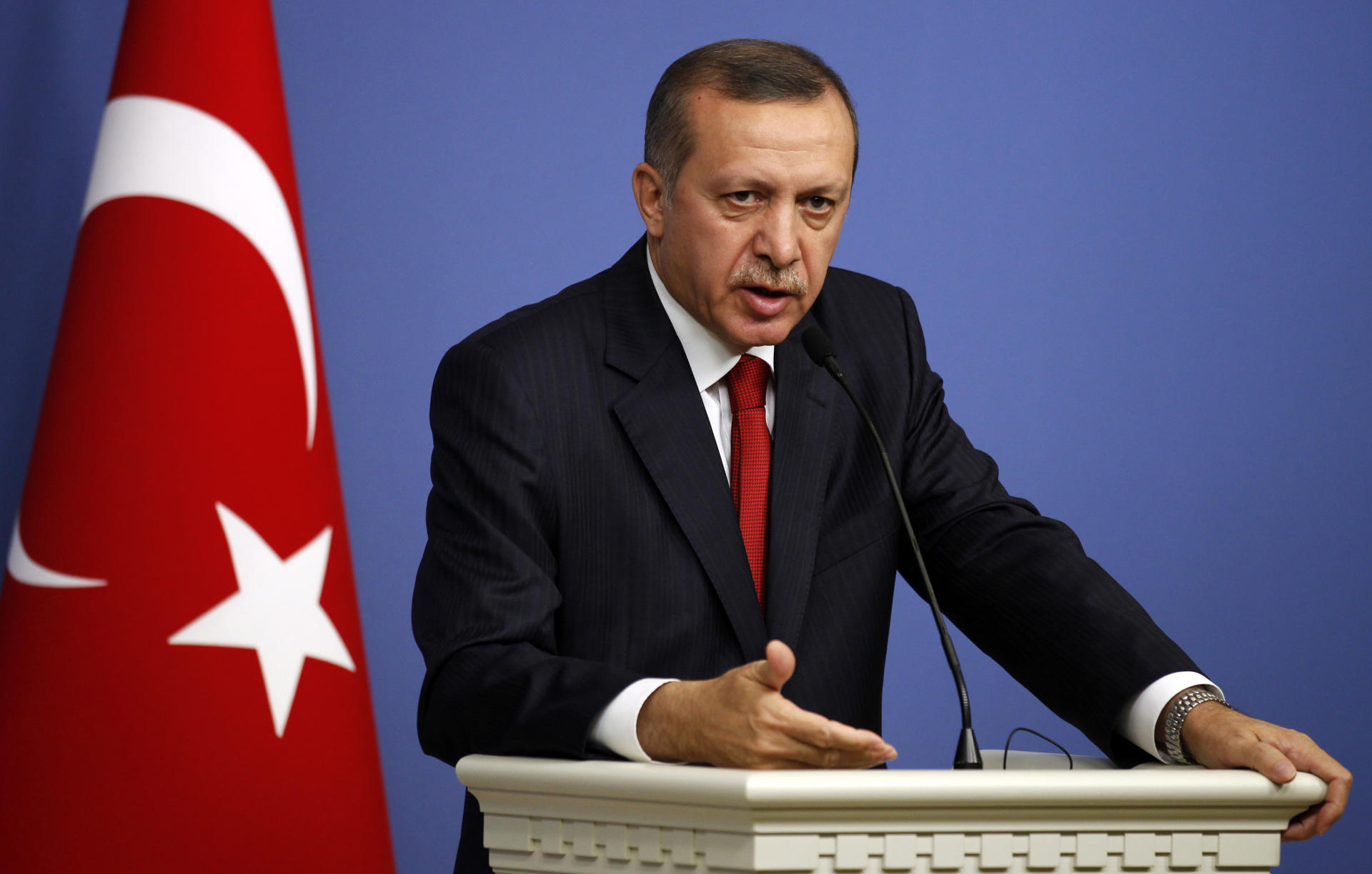 Yaxın Şərqdən qan çəkilməyəcək, Rusiya uçuruma yuvarlanacaq... – 2017-ci ilin PROQNOZLARI