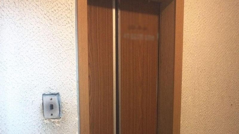 Bakıda 6 nəfər liftdə qaldı