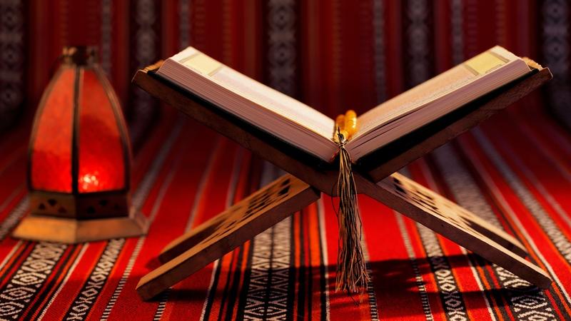 CANLI YAYIMDA Quran oxuyarkən canını tapşırdı