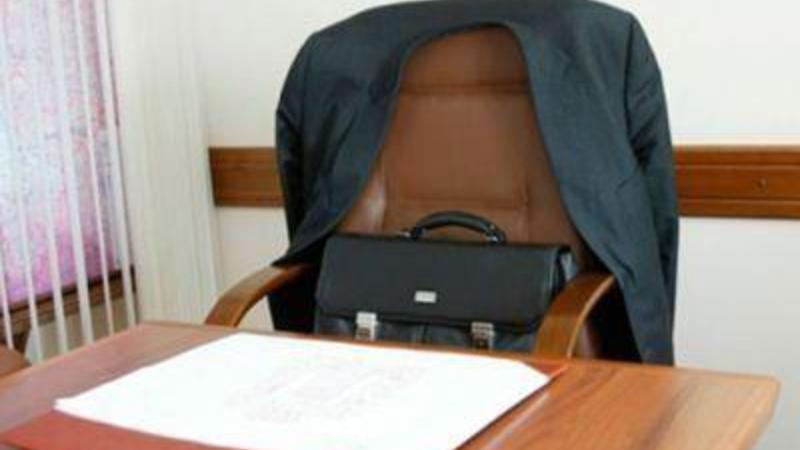 Məktəb direktorları iş yerlərini necə dəyişdirə bilərlər? - QAYDALAR