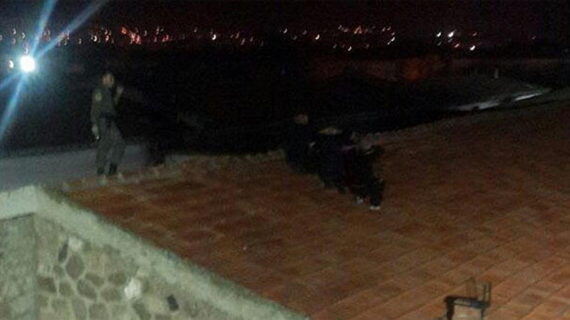Qaçmaq istəyən dustaqlar həbsxananın damında yaxalandılar