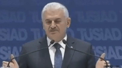 Kimlərə qaldı dünya: Trampın iki dodağının arasındakı müharibə - GÜNÜN SİYASİ XÜLASƏSİ