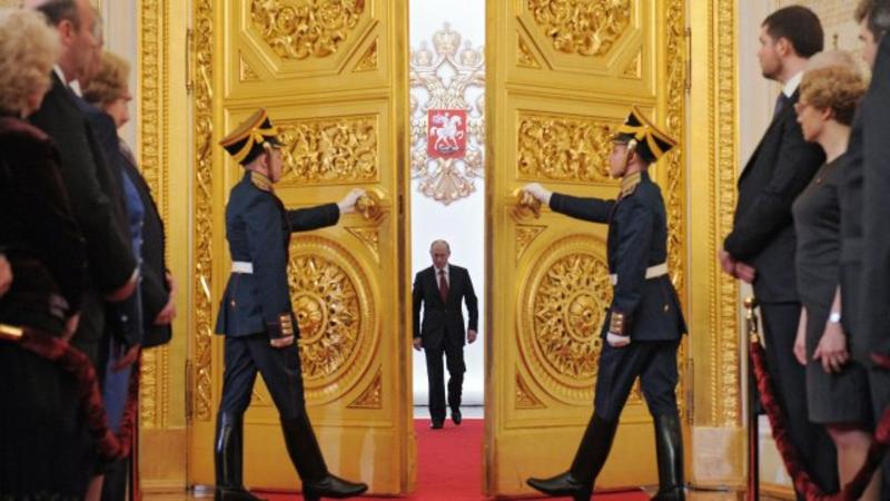 Putinin yeni varisi məlum oldu: 2018-ci il üçün İKİ SSENARİ