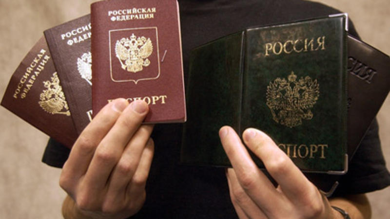 Ermənilər Rusiya pasportu ilə Bakıya gəlir