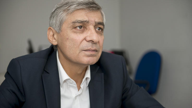 Elçibəy söz demək istəyəndə məndən icazə alırdı – Vurğun Əyyub