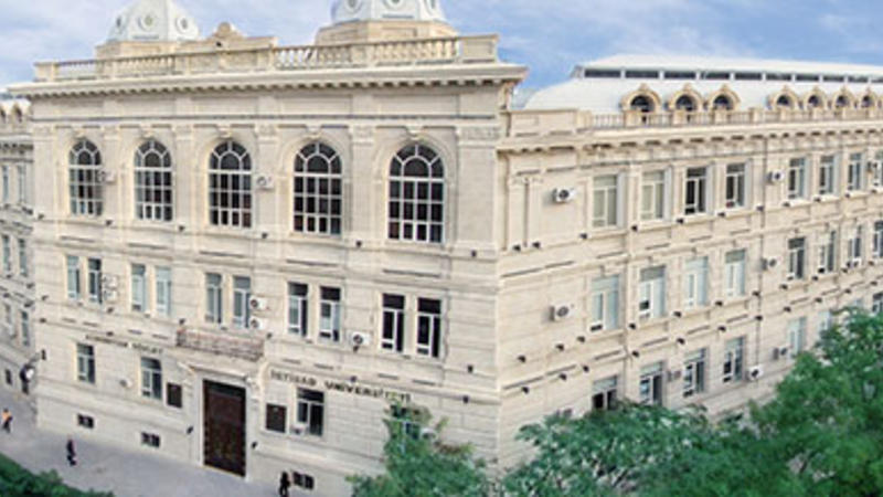 İqtisad Universitetinin özünüidarə statusu ləğv edildi