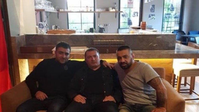 Əməkdar artistin kriminal avtoritetlə FOTOSU yayıldı