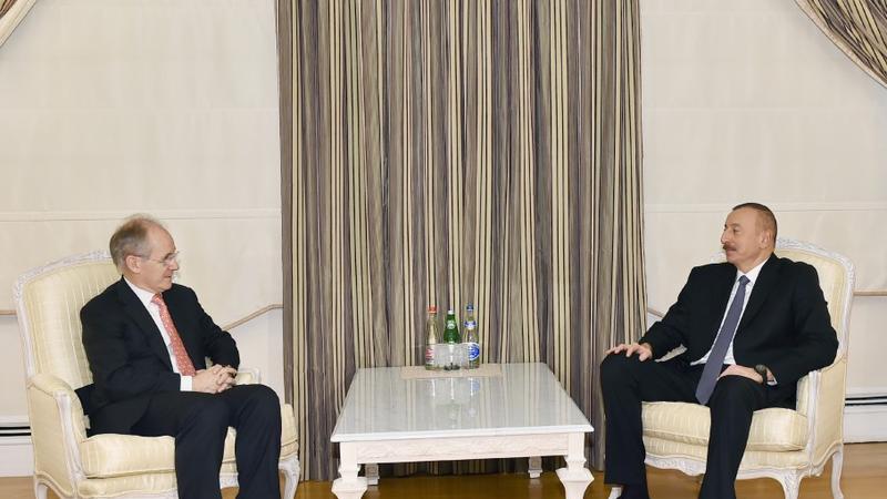 İlham Əliyev “IBM Global Market” şirkətinin baş vitse-prezidenti ilə görüşdü