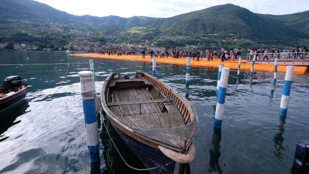 http://publika.az/upload/50624045772475f4c8871467107167_160619164306_floating_piers_624x351_epa_nocredit.jpg