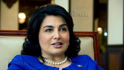 Cazibədar millət vəkilinin nəvə sevinci