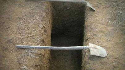 Qadınlar niyə kişilərdən dərin basdırılır? - QƏRİBƏ SƏBƏB