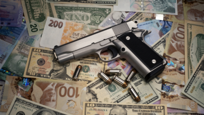 DÜNYANIN ƏN VARLI CİNAYƏTKARLARI: Azərbaycanlı “oğru”, milyard dollarlıq sərvət - - FOTO