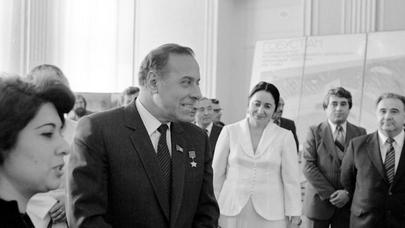 Heydər Əliyev Qorbaçovun və KQB-nin dərsini necə verdi? - İNANILMAZ FAKTLAR (FOTO)