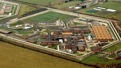 Həbsxanada üsyan: Məhbuslar əsas korpusu ələ keçirdi