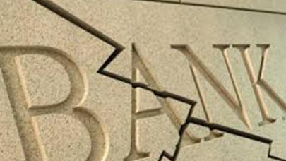 Bankların daxili borcları azalıb, xarici borcu artıb