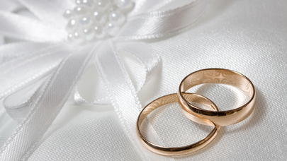 Yaxın qohumları ilə evlənən MƏŞHURLAR - FOTOLAR