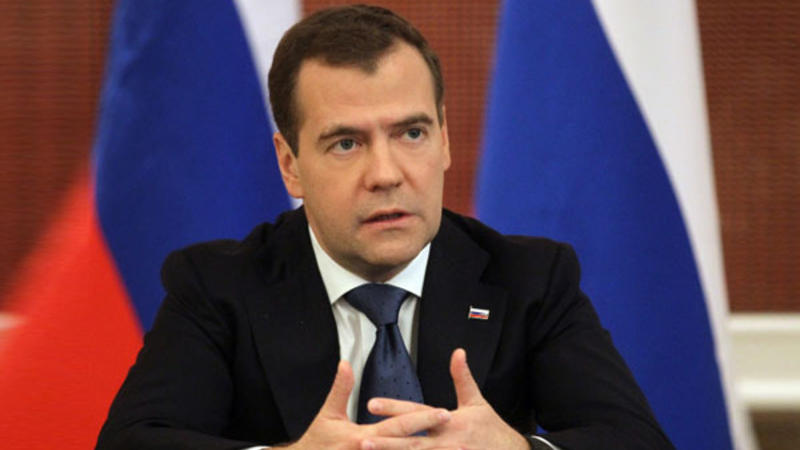 Medvedev dünyada ərzaq böhranının başladığını ELAN ETDİ