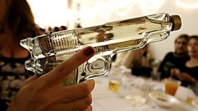 Onlarla insan saxta içkidən zəhərləndi: 21 nəfər öldü