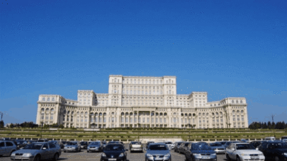 Yerin altında 6 mərtəbəsi olan SARAY: İnşası üçün  22 kilsə, 6 sinaqoq, 30 min ev sökülüb - - FOTOLAR