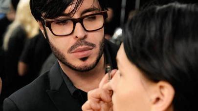 İlahi qadın gözəlliyinə sitayiş edən 58 yaşlı GİZLİ HOMOSEKSUAL -  - FOTOLAR