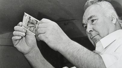 SSRİ-ni barmağına dolayan sürücü - FOTO