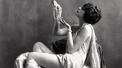 Zənginlərin fahişə qızları, arvadlarını piştaxta altında satan kasıblar və... -  - DƏHŞƏTLİ FOTOFAKTLAR