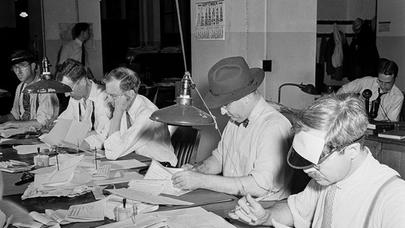 Keçən əsr təqdim edir: İnternetsiz və texnologiyasız yayılan milyonlarla xəbər... - - FOTOLAR