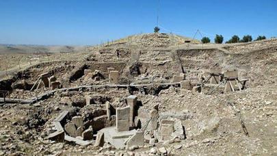 Makedoniyalı İsgəndərin dövrünə aid sərdabə tapıldı