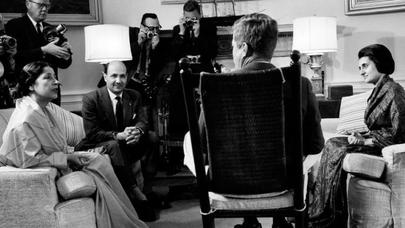 Milyarderi ayağına gətirən, adını dəfələrlə dəyişən, dünyada “at oynadan” YƏHUDİ QADIN -  - FOTO