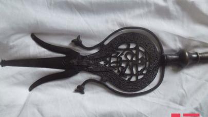 Səfəvilər dövlətinin döyüş bayrağı satışa çıxarıldı - QİYMƏT - FOTOLAR