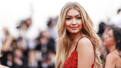 Super modellərin gur saçlarının sirri - FOTOLAR