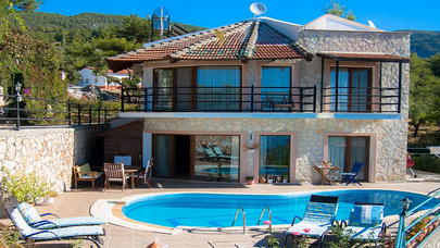 Tanınmış müğənni Bodrumda 2,5 milyon avroya villa aldı - FOTO