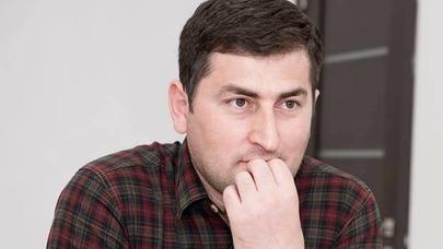 İki manatlıq molla