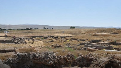 Türkiyədə 4 min əvvələ aid daş kitabələr tapıldı - - FOTO