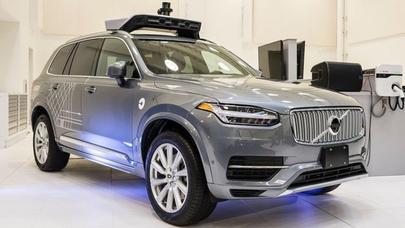 “Uber” 24 min sürücüsüz avtomobili istifadəyə verəcək