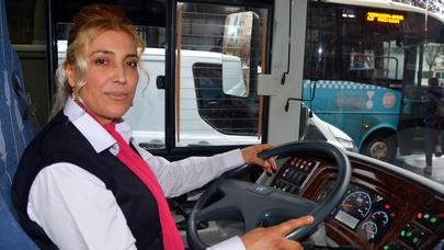 Bu avtobusa ancaq QADINLAR MİNƏCƏK - - FOTOLAR