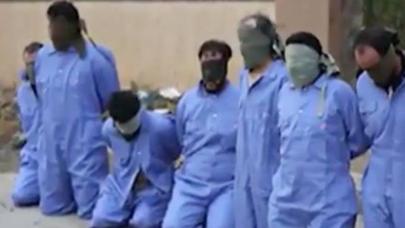 DƏHŞƏT: Məhbusları küçədə insanların gözləri qarşısında güllələdilər - - VİDEO