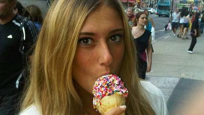 Acunun özündən 20 yaş cavan həyat yoldaşının bu görüntüləri hər kəsi TƏƏCCÜBLƏNDİRDİ - FOTO