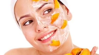 Ərik suyundan dəri təmizləyən MASKA