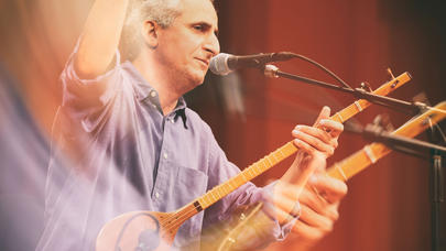 ABŞ-da yaşayan dünya şöhrətli fars müğənni ilə sensasiyalı MÜSAHİBƏ - VİDEO