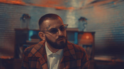 Sensasiyalı kliplərin ulduzu: "Azərbaycanda ən qeyri-adi müğənni mənəm”