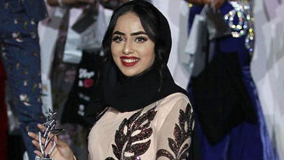 Gözəllik yarışmasına hicabda qatılan model tarixə düşdü – FOTO