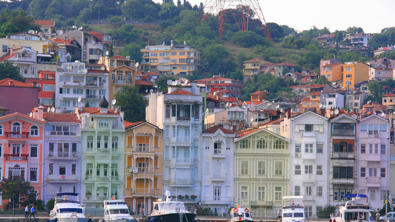 Azərbaycanlılar 95 milyon dollarlıq villalar alır -