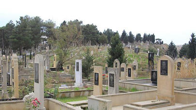 Ərinin məzarını ziyarət edən qadın qəbiristanlıqda öldü