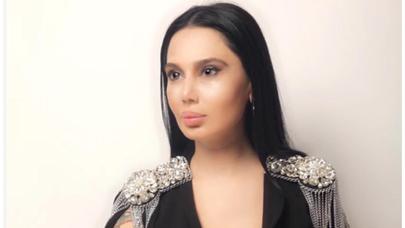 Azərbaycanlı dizayner qadınları QORXUNC YENİ İL YOLKASINA çevirən dəb xətalarından danışdı - - MÜSAHİBƏ