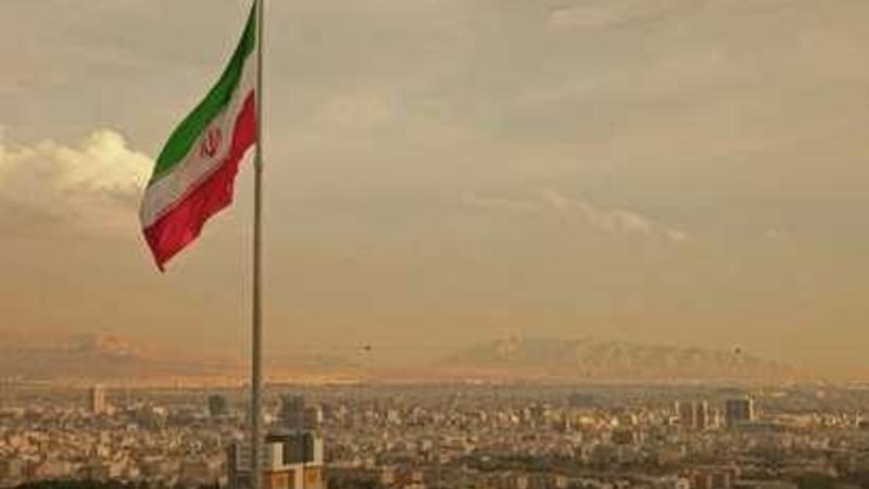 İran nüvə sazişini mərhələli şəkildə tərk edəcək